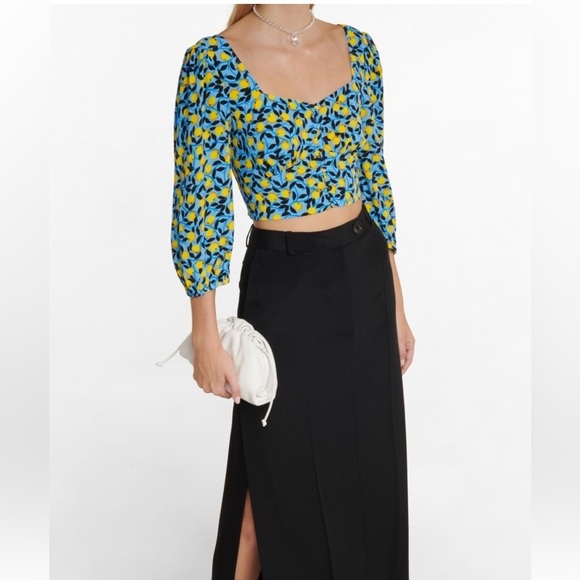 DIANE VON FURSTENBERG NWT Dover Top Nectarine Medium Sky Blue Top Size 14 - Picture 1 of 9